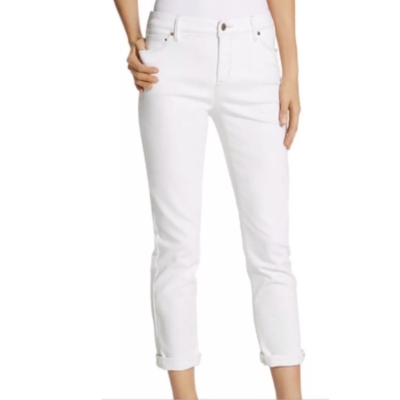 so slimming girlfriend crop